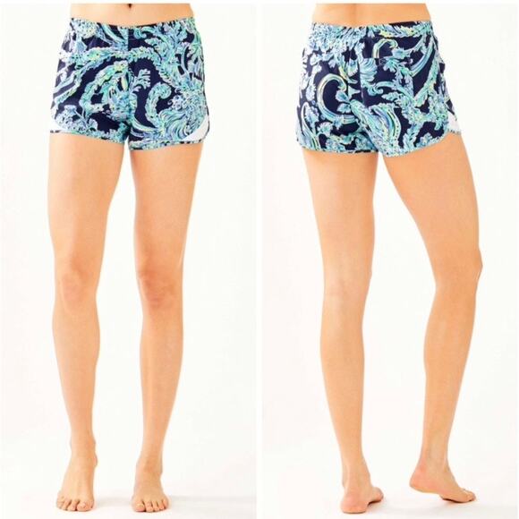 Lilly Pulitzer Luxletic Ocean Trail Shorts High Tide Navy Scuba Doo Sz.M - Picture 3 of 15